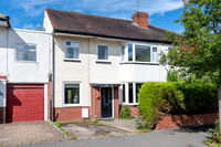 261. 40 Old Park Rd S8 7DT