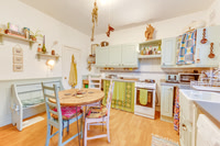 322. 47 Nicholson Rd S8 9SU