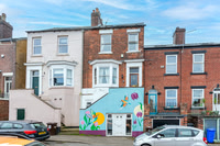 157. 17 Ratcliffe Rd S11 8YA