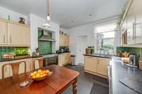 175. 851 Abbeydale Road S7 2BH