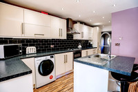 7. 461 Blackstock Rd S14 1B